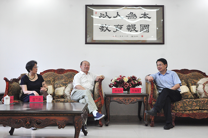 DSC_0400.JPG DSC_0400.JPG