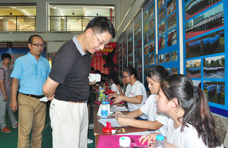 DSC_0565.jpg DSC_0565.jpg