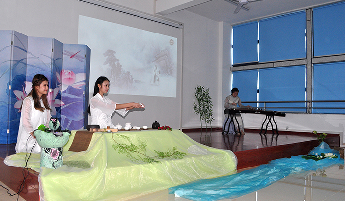 创新茶艺.jpg 创新茶艺.jpg