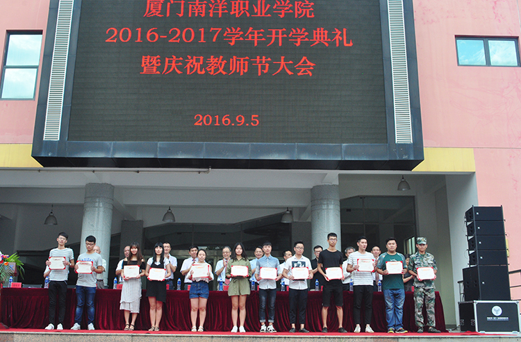 DSC_0446.JPG DSC_0446.JPG