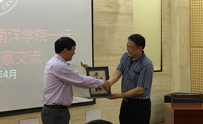 IMG_1434.jpg IMG_1434.jpg