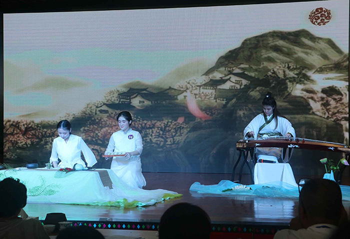 中华茶艺表现现场1.jpg 中华茶艺表现现场1.jpg