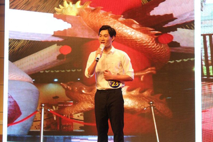 曾浩.jpg 曾浩.jpg